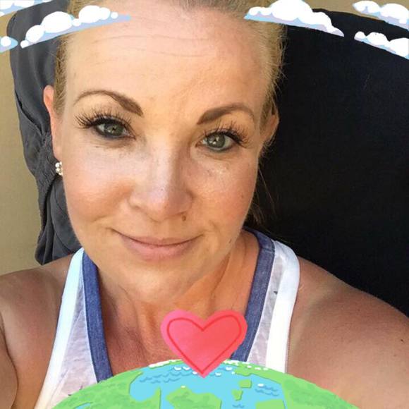 Profile Picture of Paula Limoges (@pklimoges) on Poshmark