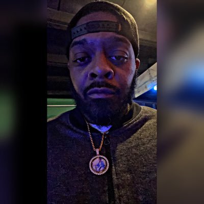 Profile Picture of WayneHead (@noGAM3) on Twitter