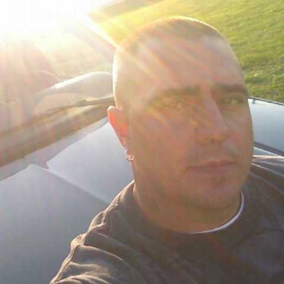 Profile Picture of Brian Freeland (@brianfreeland) on Poshmark