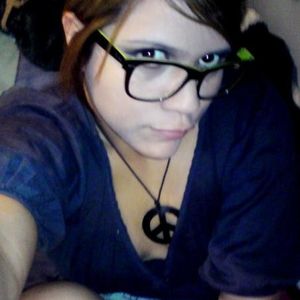 Profile Picture of Ana Castelo (@annahretro) on Myspace