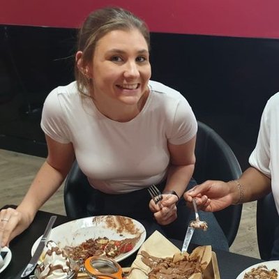 Profile Picture of Beth Dawes (@missdawesmaths) on Twitter