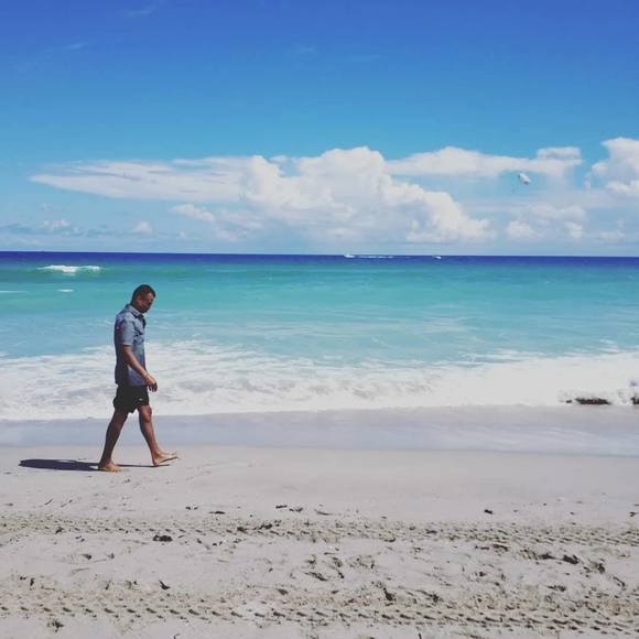 Profile Picture of Kyle Zarnoff (@kzarnoff) on Poshmark