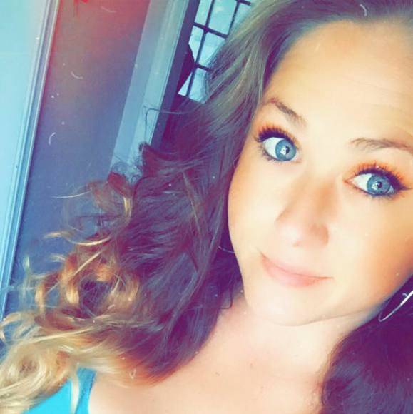 Victoria Finley - Poshmark Profile Picture of Victoria Finley (@missfinley6504) on Poshmark