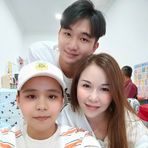 Profile Picture of Alison Wee (Alison Wee) (@alison.wee.5) on Facebook