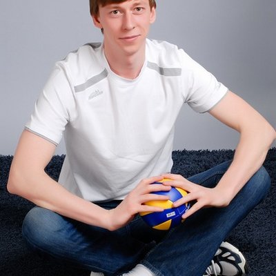 Profile Picture of Hong Raymond (@HongRaymond4) on Twitter