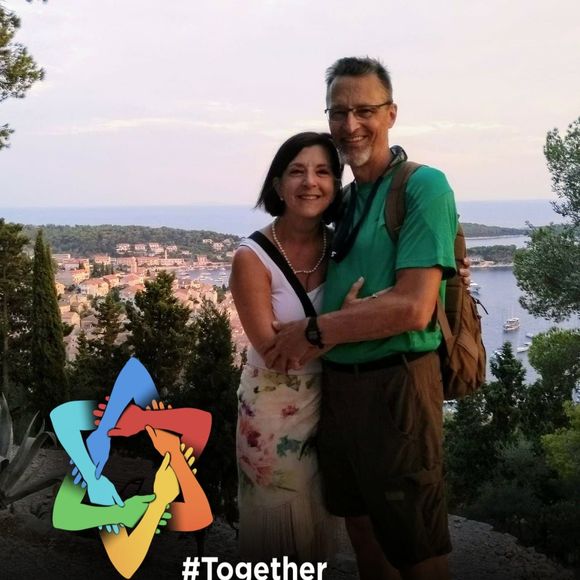 Profile Picture of Beth Novicki (@nsprn) on Poshmark