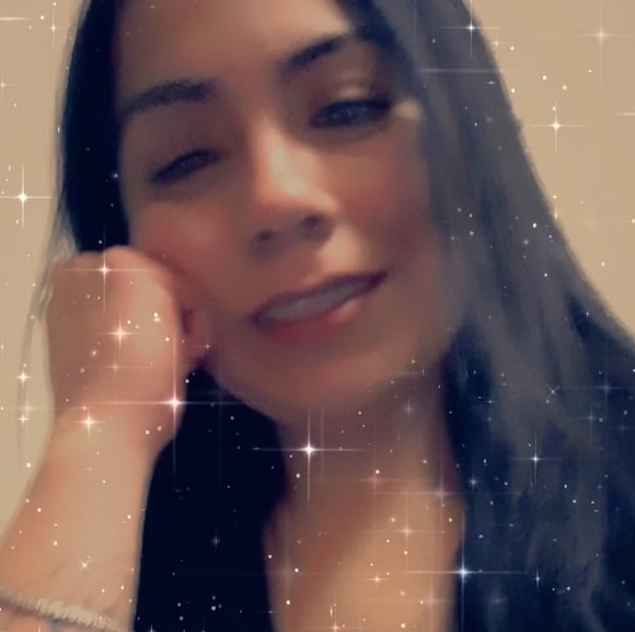 Profile Picture of D Low (@yohoe916) on Poshmark