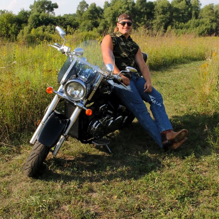 Profile Picture of Dominic Schnier (@countryboy_dom) on Tiktok