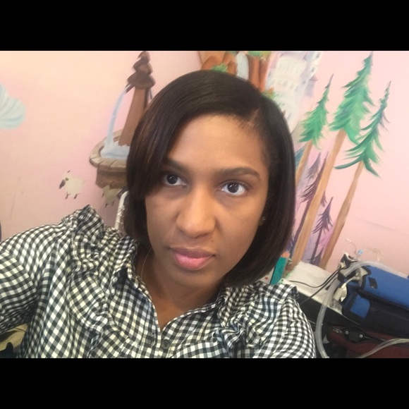 Profile Picture of Okema Torey (@kema2727) on Poshmark