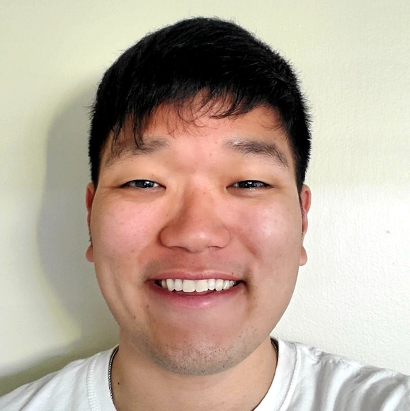 Profile Picture of Paul Kim (@paulkim100) on Poshmark