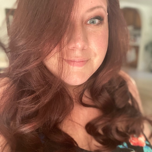 Profile Picture of Michelle Krein (@krein07) on Poshmark