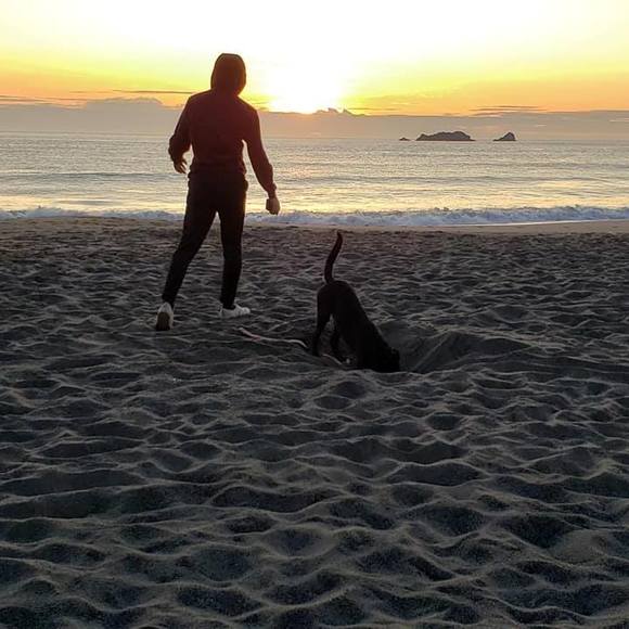 Profile Picture of Daniel Santillie (@santilliedaniel) on Poshmark