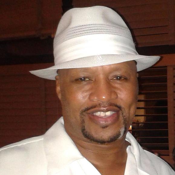 Profile Picture of Tony Mitchell (@tonmitchell007) on Poshmark