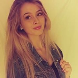 Profile Picture of Julia Bernhardt (@ju.lischka) on Myspace