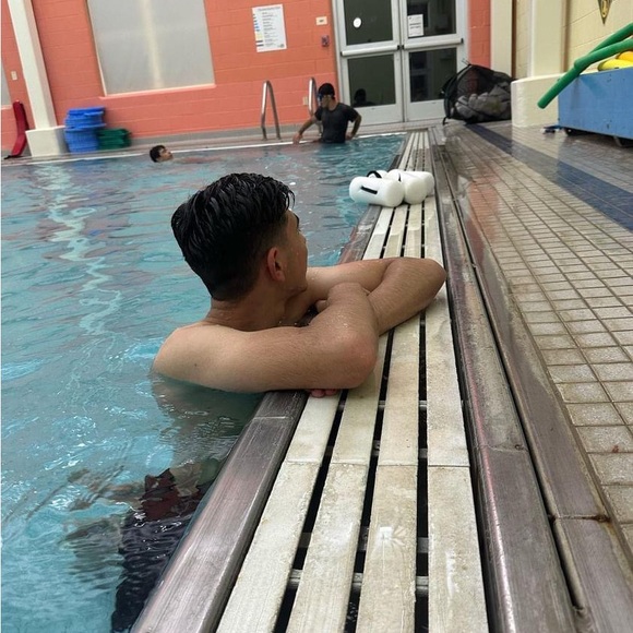 Profile Picture of Qais Almotlak (@almotlakqais12) on Poshmark