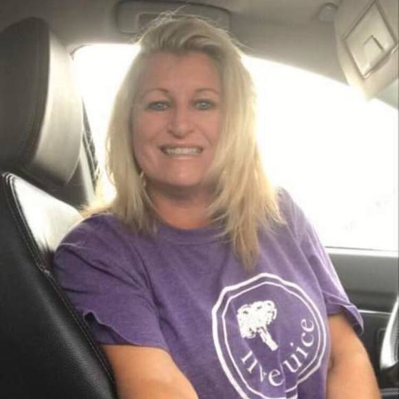 Profile Picture of Barbara Vannata (@bvannata49) on Poshmark