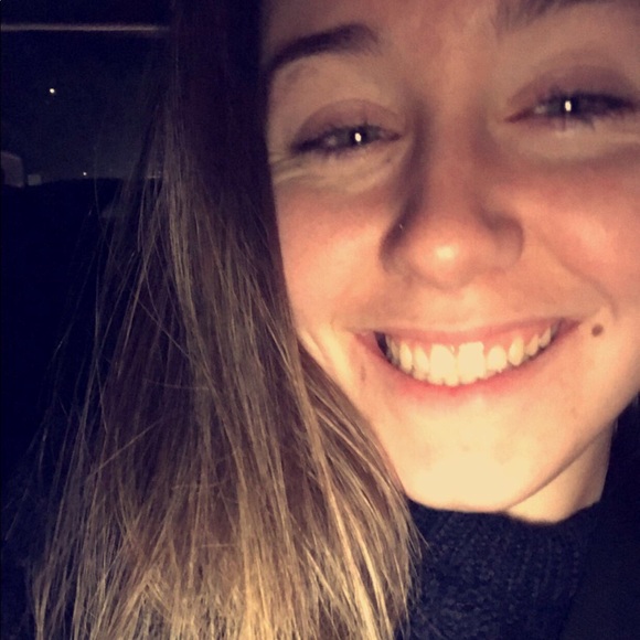 Profile Picture of Morgan Pender (@morganpender) on Poshmark