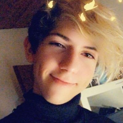 Profile Picture of Joey/Dia (@SwordImpulse) on Twitter