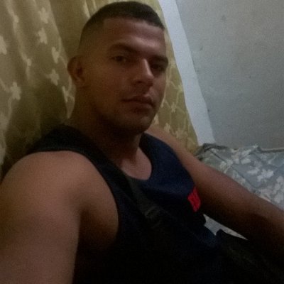 Profile Picture of Emilio Leon (@emilioleon_12) on Twitter