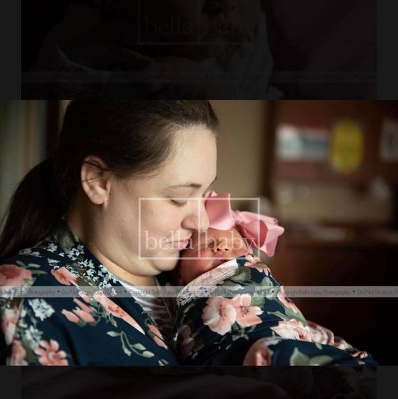 Profile Picture of Breanna Stansell (@breaaa17) on Poshmark