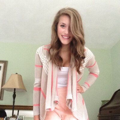 Profile Picture of Libby Young (@Libbs_Young) on Twitter