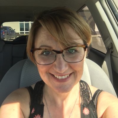 Profile Picture of Lisa Dyer (@hockeymomljd) on Twitter