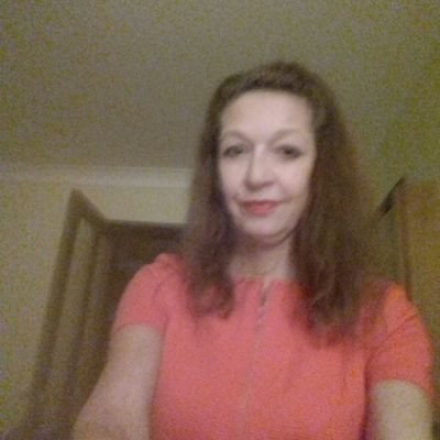 Profile Picture of Anne Bown (@Gosling1) on Twitter