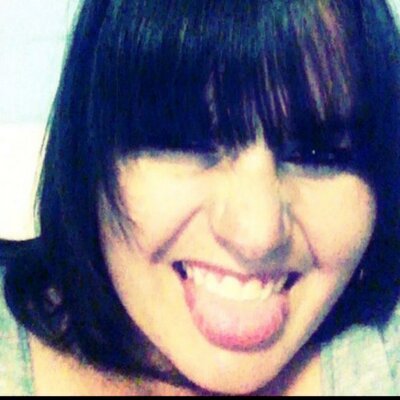 Profile Picture of Alice Weller (@wallyandace) on Twitter