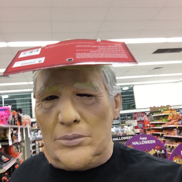 Profile Picture of Jason Mills (@jaysunmills) on Poshmark