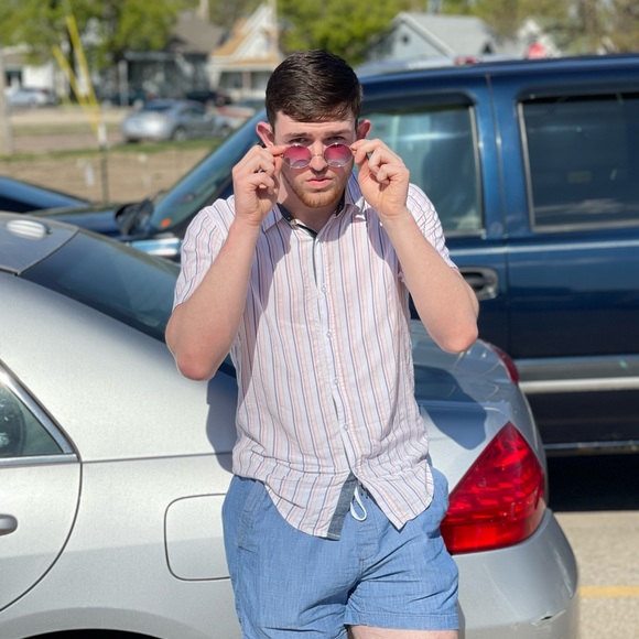 Profile Picture of Samuel Albrecht (@samuelalbrecht) on Poshmark