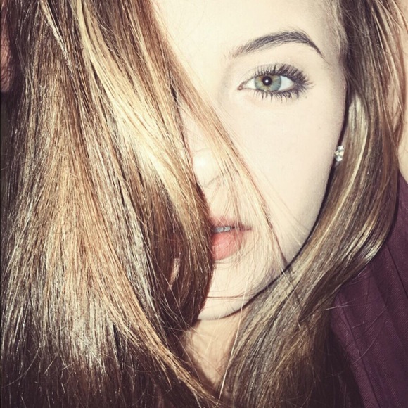 Corrinna Epley - Poshmark Profile Picture of Corrinna Epley (@cepley) on Poshmark