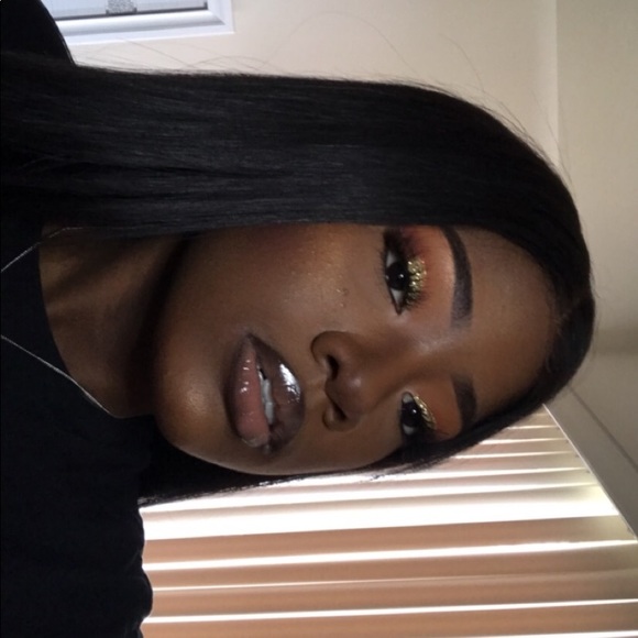Profile Picture of Jerlisa Parker (@i_still_loveee) on Poshmark