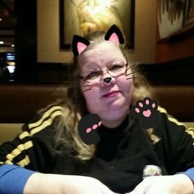 Profile Picture of Angela Matthews Ours (@momaours45385) on Pinterest