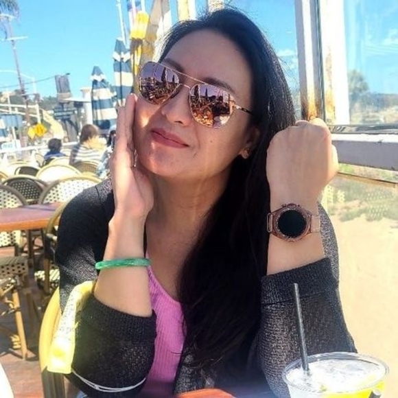 Profile Picture of Lada Seeboonruang (@areeyaphan) on Poshmark