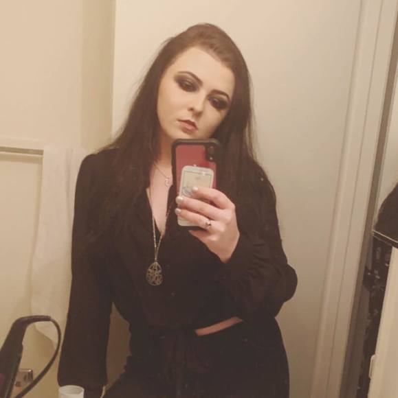 Profile Picture of Haley Munn (@munnday97) on Poshmark