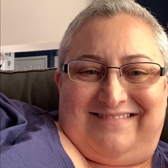 Profile Picture of Ruth Hudson (@ruthie429) on Poshmark