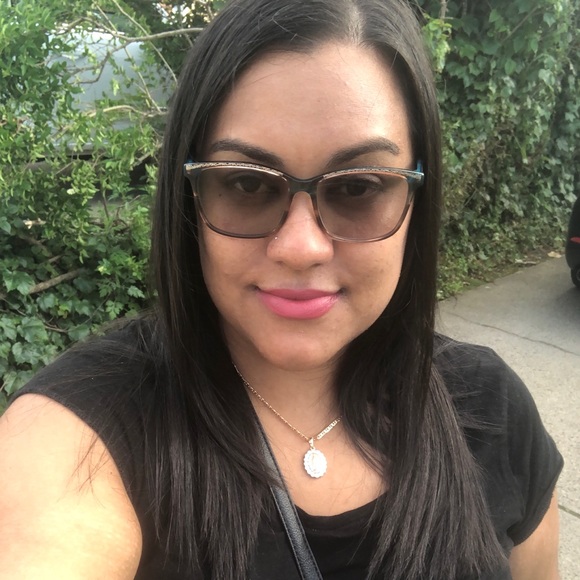 Profile Picture of Adalgisa Lora rosario (@laada52) on Poshmark