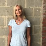 Profile Picture of Lori-Nan Engler (@lorinanengler) on Instagram