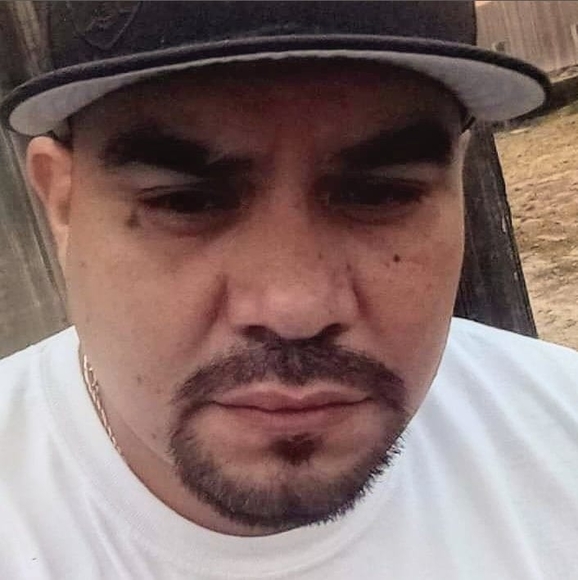 Profile Picture of Michael Barba (@michaelbarba) on Poshmark