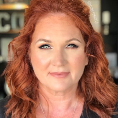 Profile Picture of Elizabeth Maillis (@emaillis) on Twitter