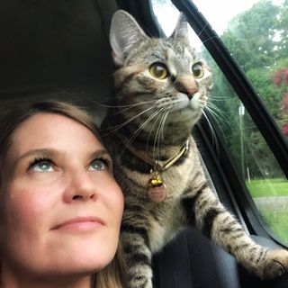 Profile Picture of April Thompson (@prillytee) on Instagram