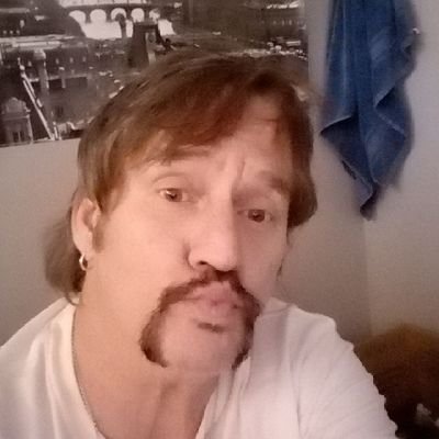 Profile Picture of Mark Wilson Annenberg (@AnnenbergWilson) on Twitter