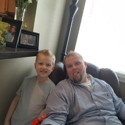 Profile Picture of Chad Schwarz (@drumachine9) on Twitter