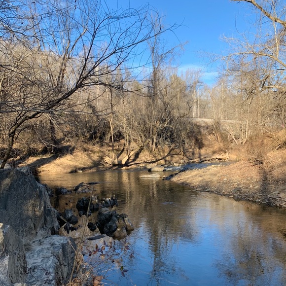 Profile Picture of Victoria Turbak (@vturbak) on Poshmark