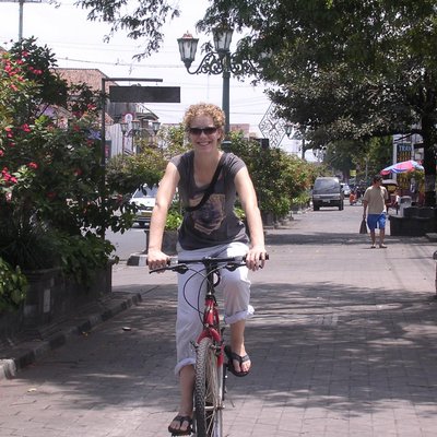 Profile Picture of Kimberly Carlson (@tropicalscience) on Twitter