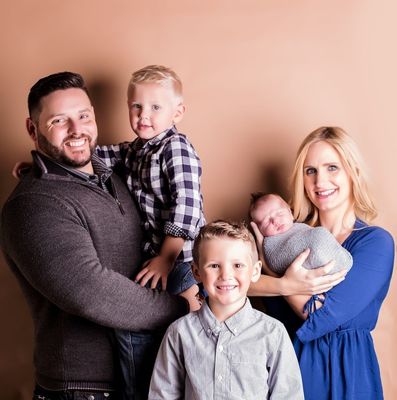 Profile Picture of Ian Kelly (@ianmkelly34) on Poshmark