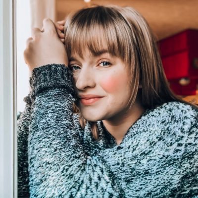 Profile Picture of Veda Krumpe (@vedakrumpe) on Twitter