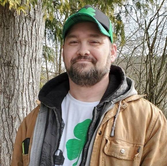 Profile Picture of James Starkovich (@jamesstarkovich) on Poshmark