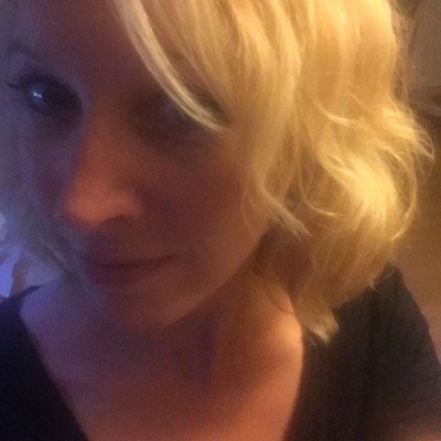 Profile Picture of Melanie VanDerveer (@MediaGirlComm) on Twitter