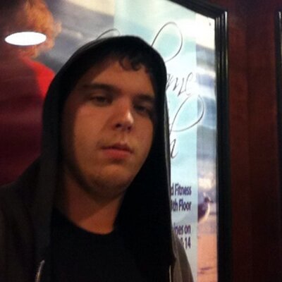 Profile Picture of Aaron Kneller (@aaronk5406) on Twitter